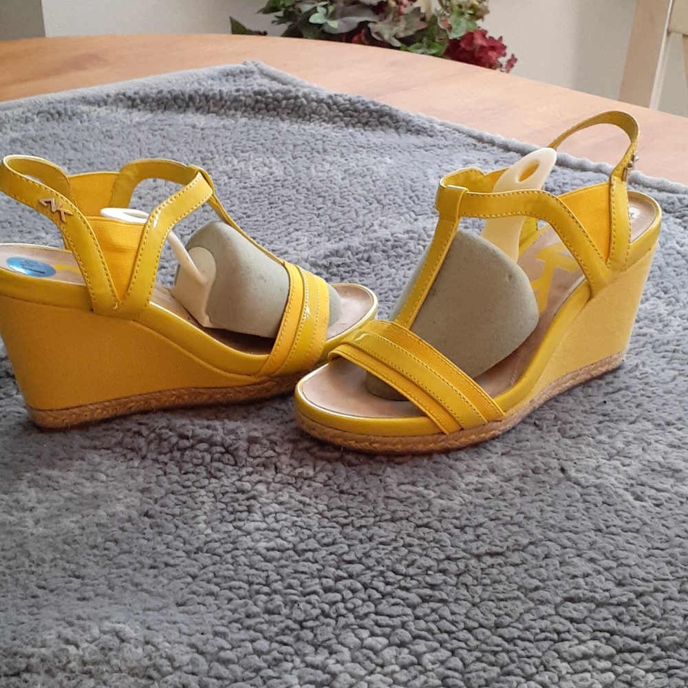 2.5 inch yellow wedge sandal.